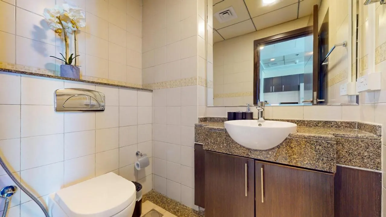 Bay Central 1 - One Bed With Stunning Marina View Dubai Apartment