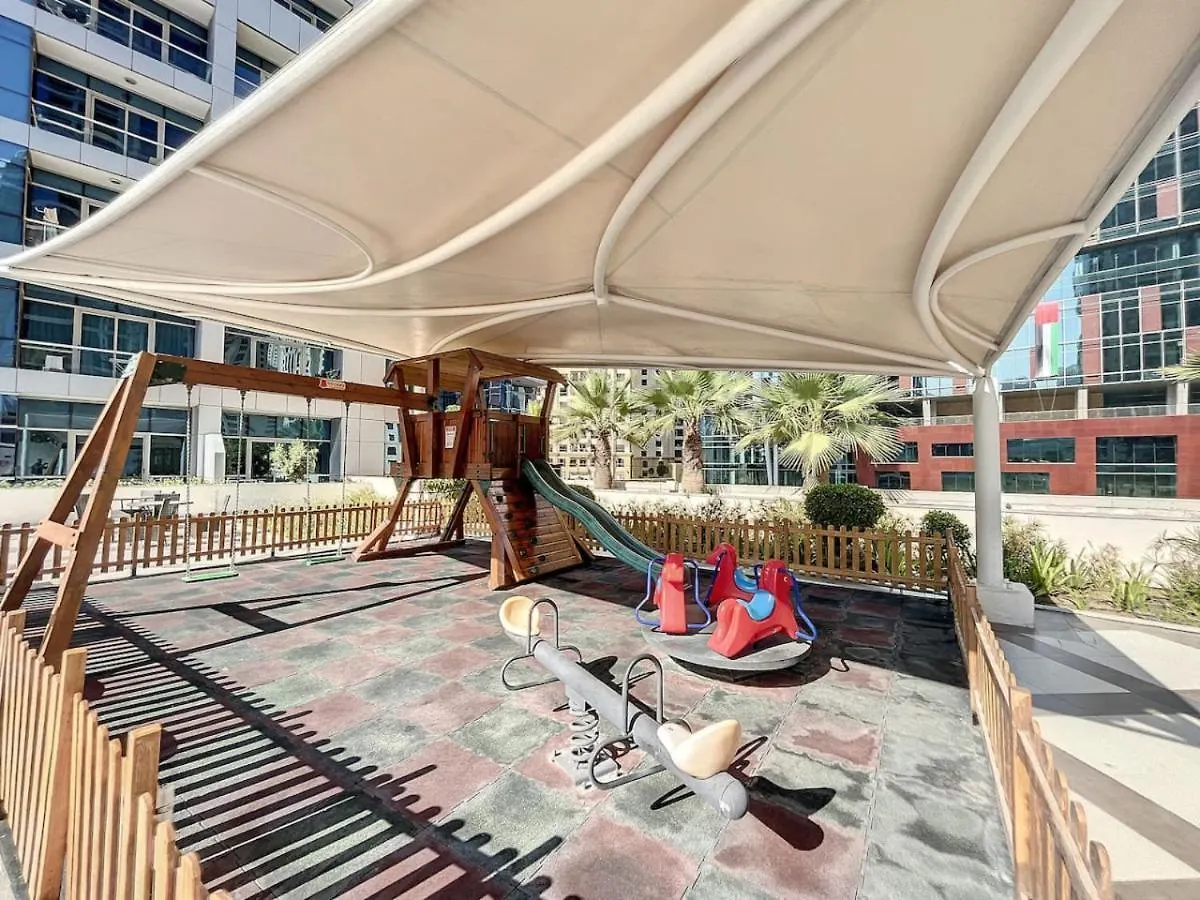Bay Central 1 - One Bed With Stunning Marina View Dubai Apartment